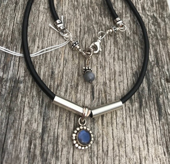 Leather boho Style Pendant Necklace - Sterling Silver - Labradorite Pendant - Artisan Sundance Style Jewelry Handmade