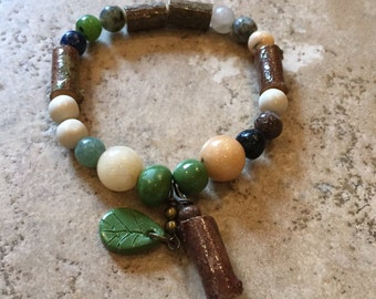 Wood and stone stretch bracelet
