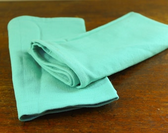Turquoise Cloth Napkins, Set of 2, Vintage Table Setting, Vintage Linens - Aqua - Teal -