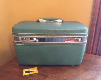 Vintage Teal Samsonite Train Case with Key and Makeup Tray/Vintage Train Case
