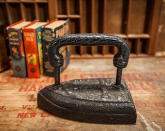 Antique Sad Iron Anchor #8 Sad Iron Cast Iron Distressed Patina Rustic Vintage Primitive Farm House Decor Black Doorstop