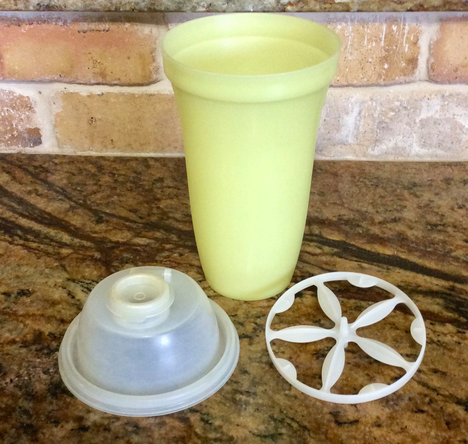Vintage Tupperware Yellow Quick Shake Mixer Gravy Shaker