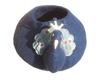 Wool Cat Cave Natural and Eco-Friendly - Bird Peacock