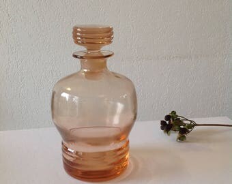 Petite carafe en verre vieux rose/ Small pink glass decanter