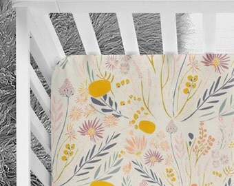 Beautiful floral crib sheet, goldenv flowers, baby girl bedding, floral, nursery bedding, crib sheets, baby bedding