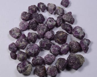 Beautiful Corundum, Crystal from pakistan For Wire Wrapping