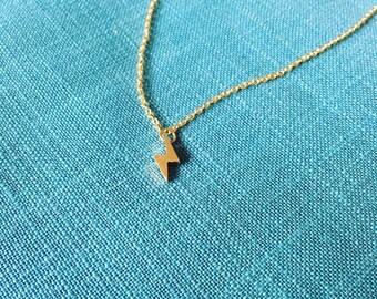 Lightning bolt charm necklace-gold lightning bolt, lightning necklace, inspiration gift,gift for her, friend necklace, harry potter necklace