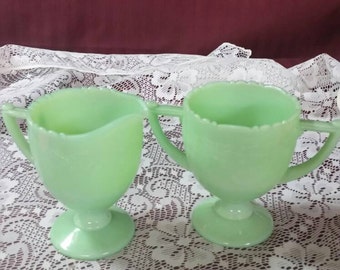 Vintage jadeite sugar and creamer set. Pedestal