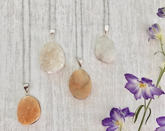 Druzy Pendant Necklace // Silver Handmade Necklace // Gemstone // Simple Jewelry // Long Necklace // Peach + White Druzy Agate Gemstone