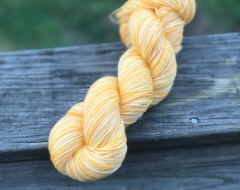 BFL Sock Yarn in 'Daffodils'