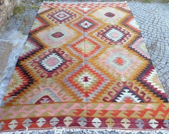 Turkish Kilim rug, Bohemian Rug, vintage rug, turkish Kilim, Turkish Rug, handwoven rugs, vintage kilim rug, Small Kilim Rug, Rugs 6.8x8.5