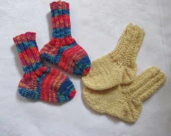 2 Pack Twin Pack baby socks hand made about Gr. 16/17 foot approximately 10 to 11 cm