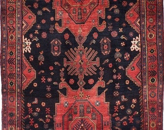 4'9" x 11'0" Zanjan Persian Rug