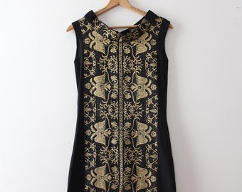 vintage 1960s shift dress // 60s embroidered Grecian shift dress