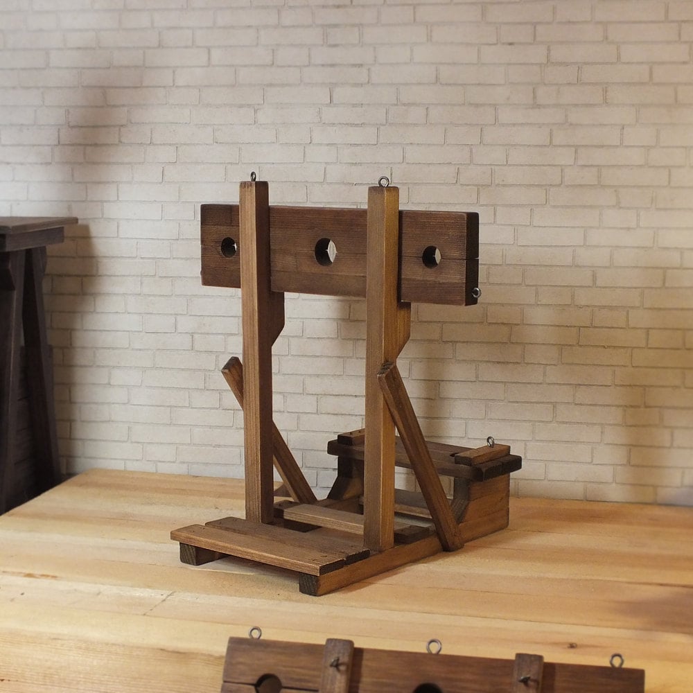 Dungeon Toys And Furniture 119