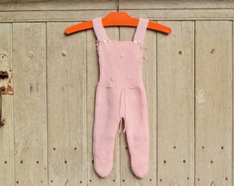 Vintage 70's / baby / combination, pajamas suspenders with feet / knitted hand / pastel pink with small yellow flowers