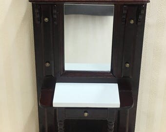 1:12 Dolls House Miniature Dresser with Mirror