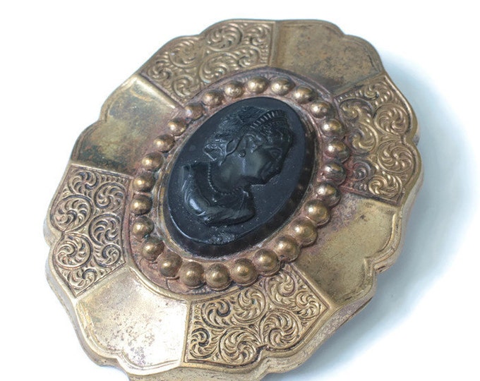 Victorian Era Black Cameo Brooch Chased and Smooth Design