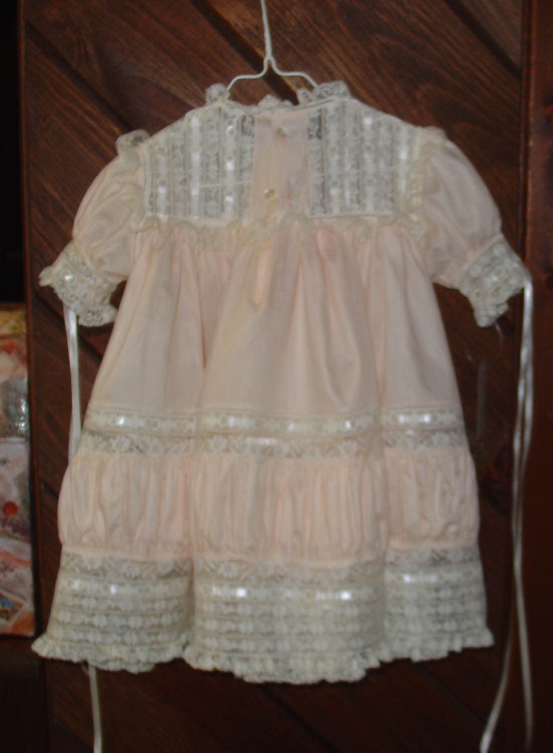 heirloom dress size 2 peach/ecru Easter portrait pageant