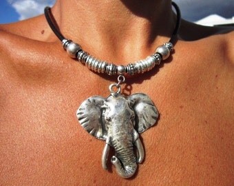 Elephant necklace, African jewelry, women fashion, African necklaces, womens necklaces, silver necklaces, bead necklaces, elephant pendant