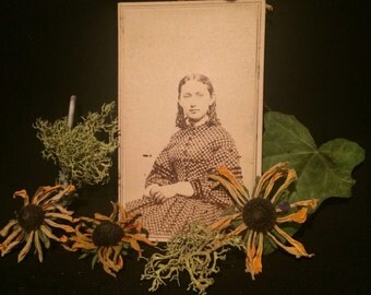 CDV Antique Photo - Woman -Civil War Era - Tax Stamp