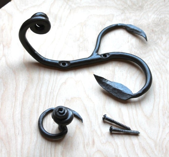Hand Iron Vine and Leaf Robe or Towel Hook by VinTin