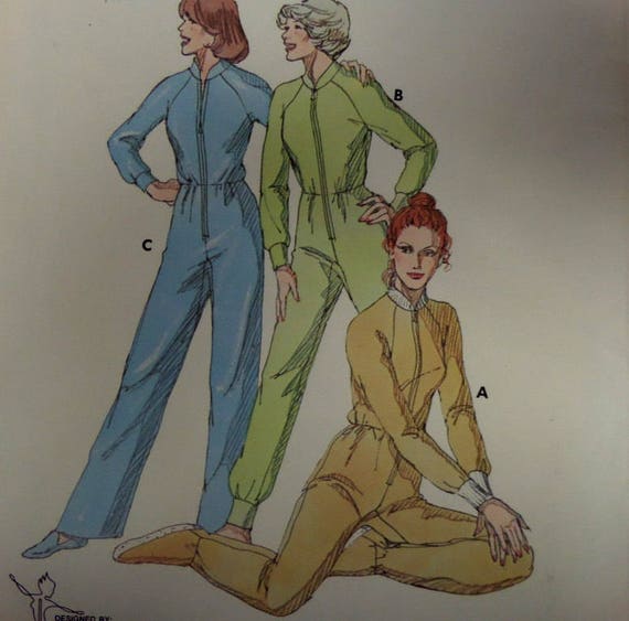 FOOTED SLEEPER Pattern • Kwik Sew 868 • Miss XS-L • 1 pc Pajamas • Zip Front Sleeper • Sewing Patterns • Vintage Patterns • WhiletheCatNaps