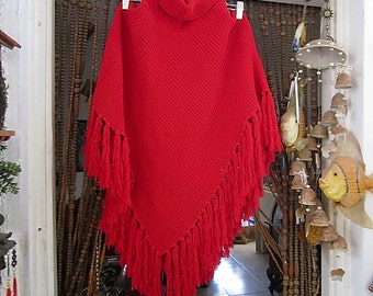Beautiful Lipstick Red Fringed Knit Poncho, Warm Winter Poncho W/Adjustable Rolling Collar