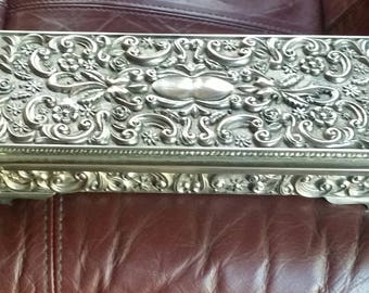 1992 Godinger Silver Plate Jewelry Box With Repousse Flowers Leaves scrolling