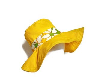 Yellow Hat Mod Flowers 70's Summer Wide Brim Floral Bucket Hat Beach Gardening Woman's Hat
