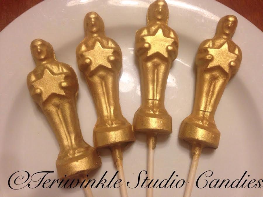 Chocolate Oscars Statues unwrapped