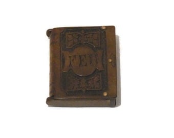 Antique Victorian pocket vesta case brown vulcanite circa 1890-1900. Marked Feu match holder match case New York Hamburg