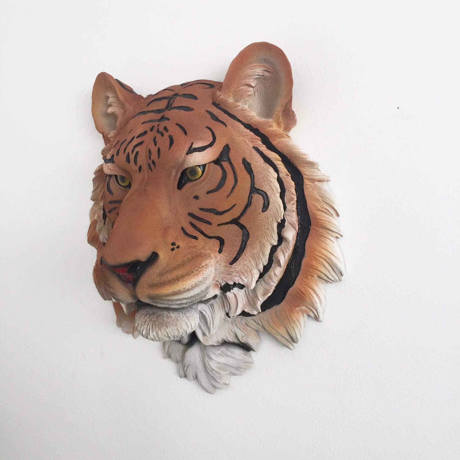 toy animal head wall mount