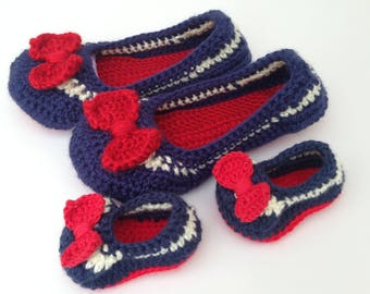 mother and baby crochet slippers. Nautical mother and baby slippers. Mother and baby gift.