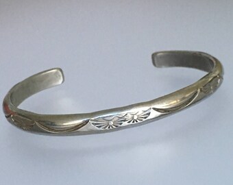 Vintage Navajo Hand Stamped Sterling Silver Cuff Bracelet w Sunrise Design. Estate Native American. Fits 7 inch Wrist.