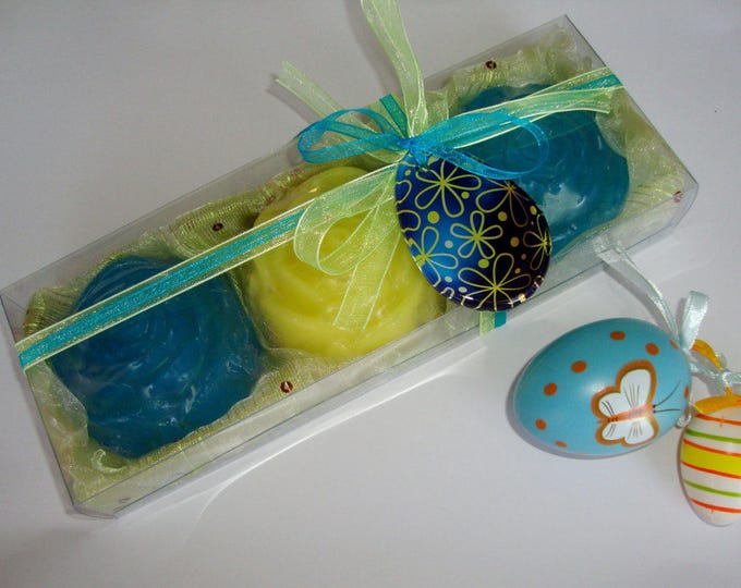 Blue Yellow Exclusively Designed Easter Gift Set, Luxury Floral Scented Soaps, Handmade Blue Glass Decorative Egg, Easter Hostess Party Gift