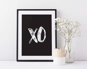 XO print, Kiss wall decor, Black and white wall art, Scandinavian style, Giclee art, Choice of colors, Fast shipping to USA