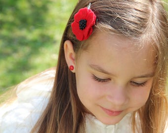 Red Poppy hair clips for women, White Poppy hair clips, Poppy hair accessory, Womens hair clips, poppy hair pins, red flower hair / set of 2