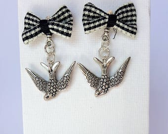 Hipster Retro Sparrow Stud Earrings with Black Bows Jewellery Jewelry