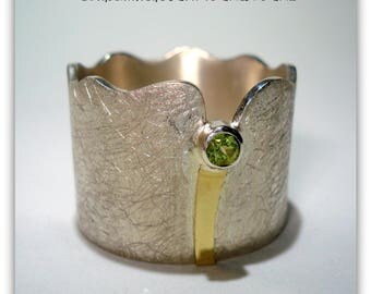 Silver ring with Peridot and gold stripes - handmade
