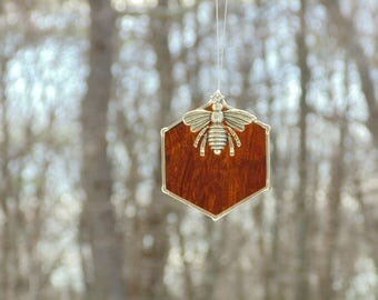 Stained glass bee suncatcher, beehive honeycomb, queen bee ornament, home decor, bee keeping gift under 20, bee decorations, bumble bee hive