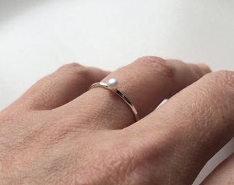 Pearl ring - tiny pearl ring - Sterling silver and white pearl ring - genuine pearl - dainty pearl ring - stacking ring - freshwater - 3.5mm
