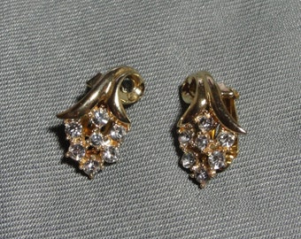 Vintage Charel Goldtone Rhinestone Clip-on Earrings