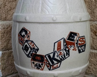 Cookie Jar Barrel with Toy Building Blocks - Vintage USA Cookie Jar Canister - Off White Wood Grain Look Brown & Black Letters - Collectible