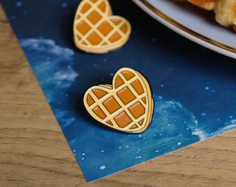 Eggo Pin - Stranger Things Pin - Eleven Badge - Waffle Heart Pin - Friendship Pin - Friends Don't lie - Food Pin - Best Friend Birthday Gift