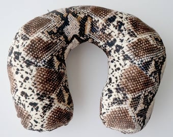 snake neck pillow