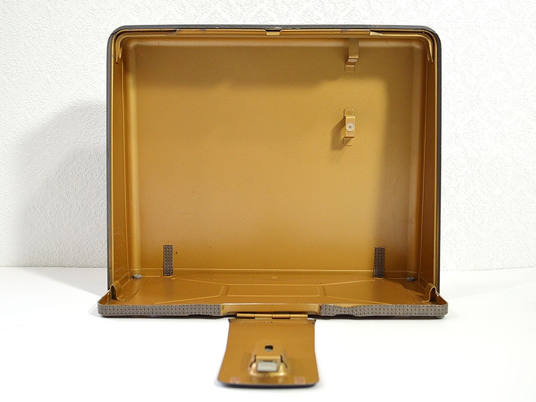Empty Carry Case for Elna Supermatic Sewing Machine Metal Sewing