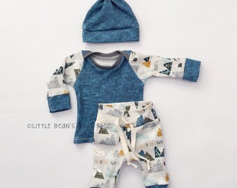 baby boy // baby boy coming home outfit // handmade baby outfit // baby clothes boy // organic baby // organic fabric // baby shower