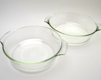 Set of 2 Vintage Fire King Clear Glass Bowls, 1.5 and 2 Qt Bowls, Anchor Hocking Oven Proof Bowls, 1970s