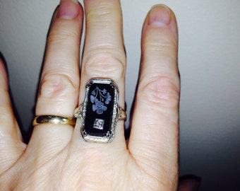 14K White Gold Onyx Filligree Ring